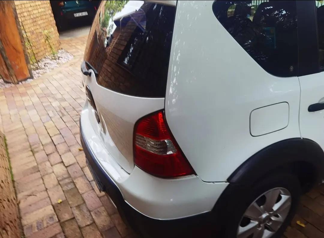 Nissan Livina